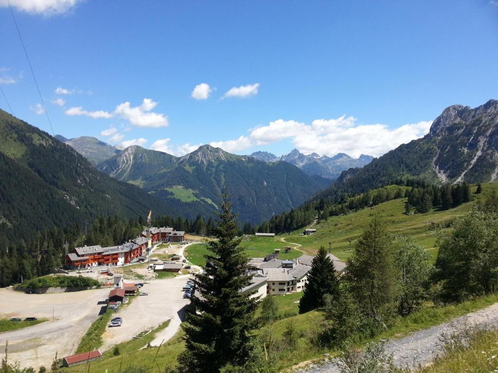 Ar Mountains Lodge Villachiara Branzi Bagian luar foto